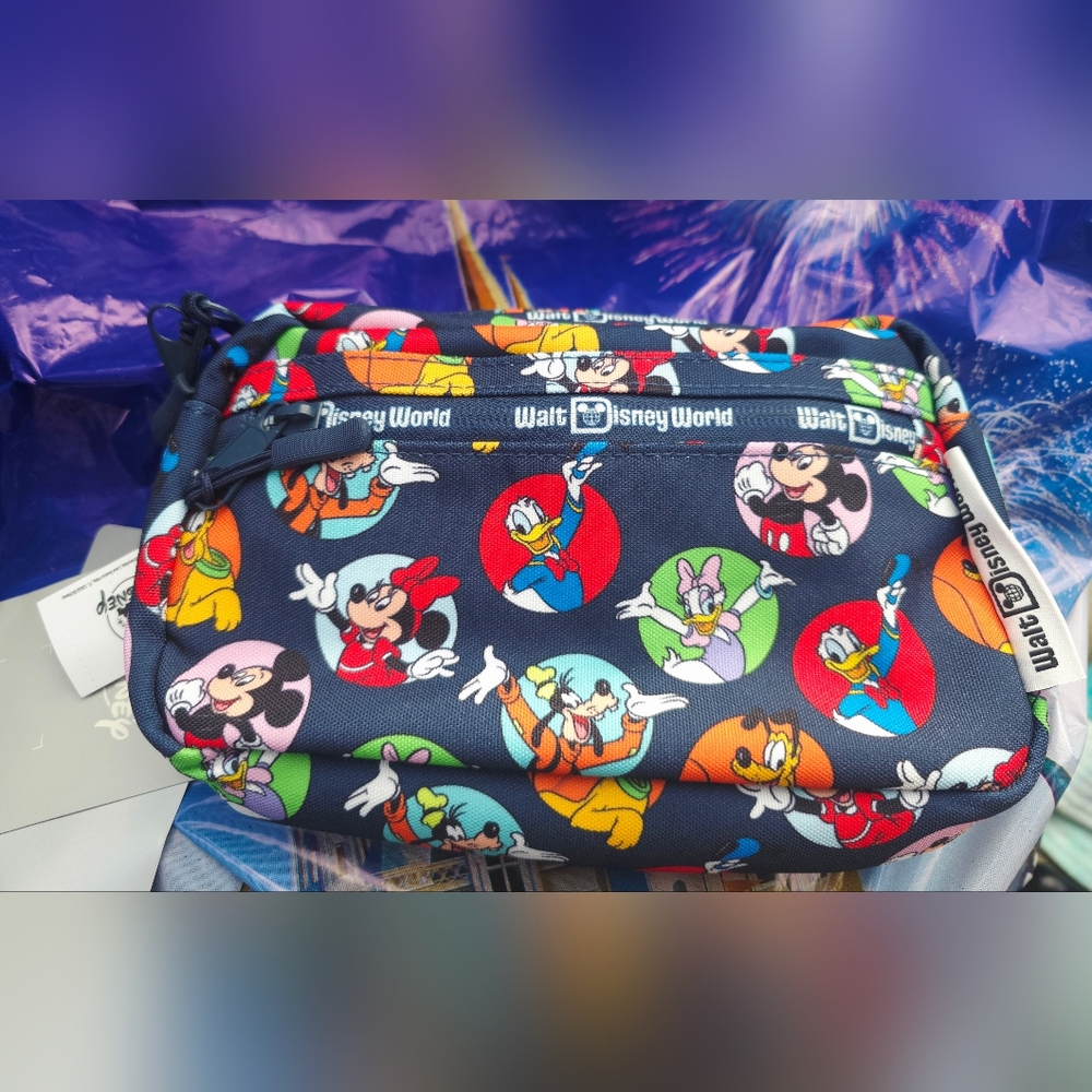 Disney Parks Mickey And Friends WDW Hip Belt Bag New with Tag Unisex